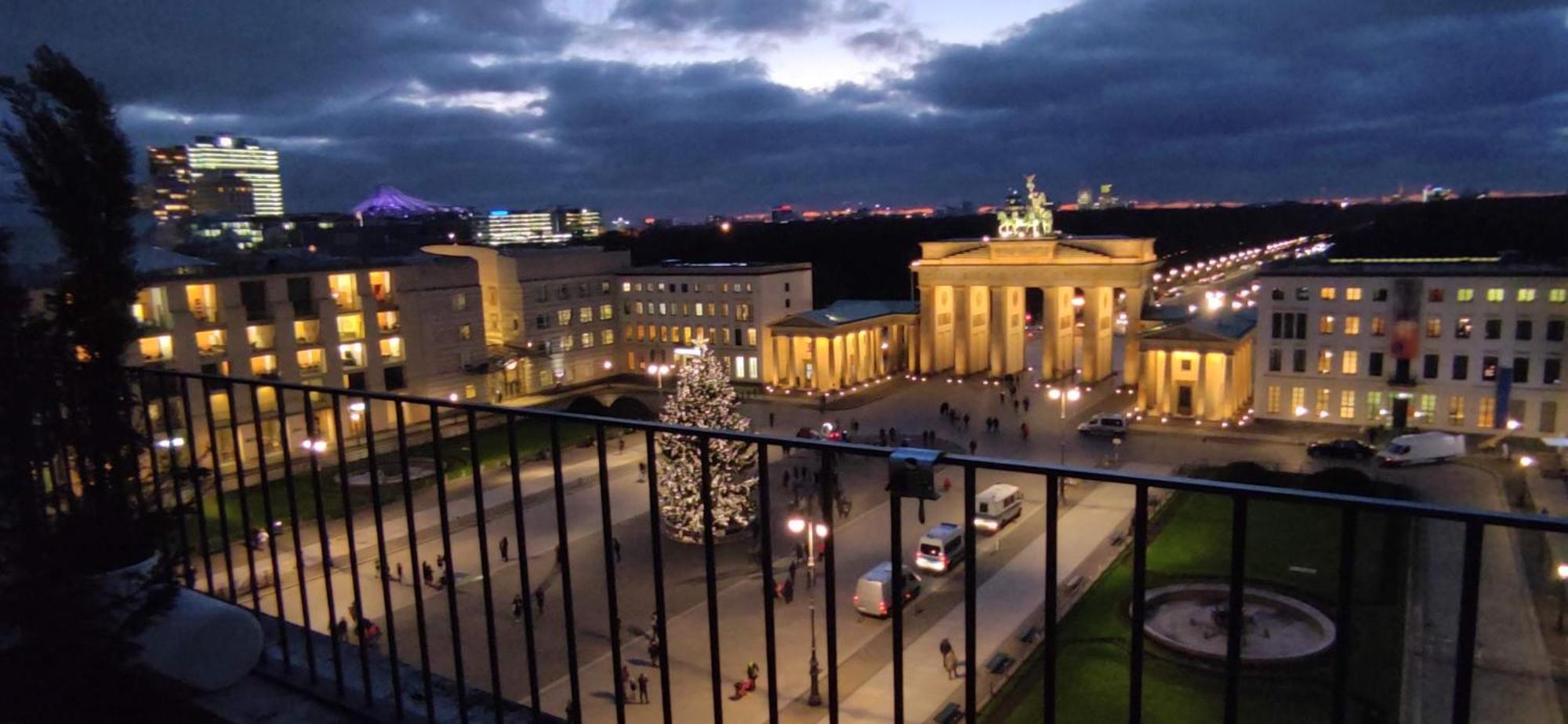 Nexliving Berlin Brandenburger Tor Berlim Exterior foto