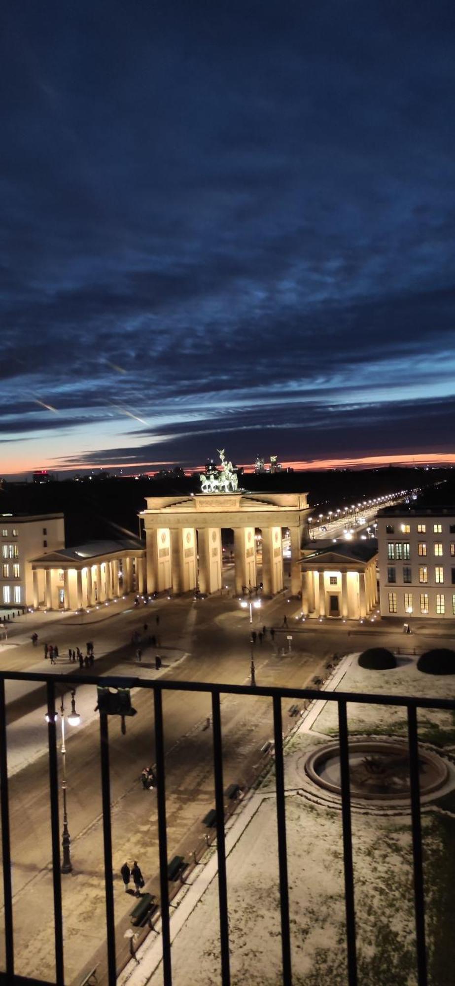 Nexliving Berlin Brandenburger Tor Berlim Exterior foto